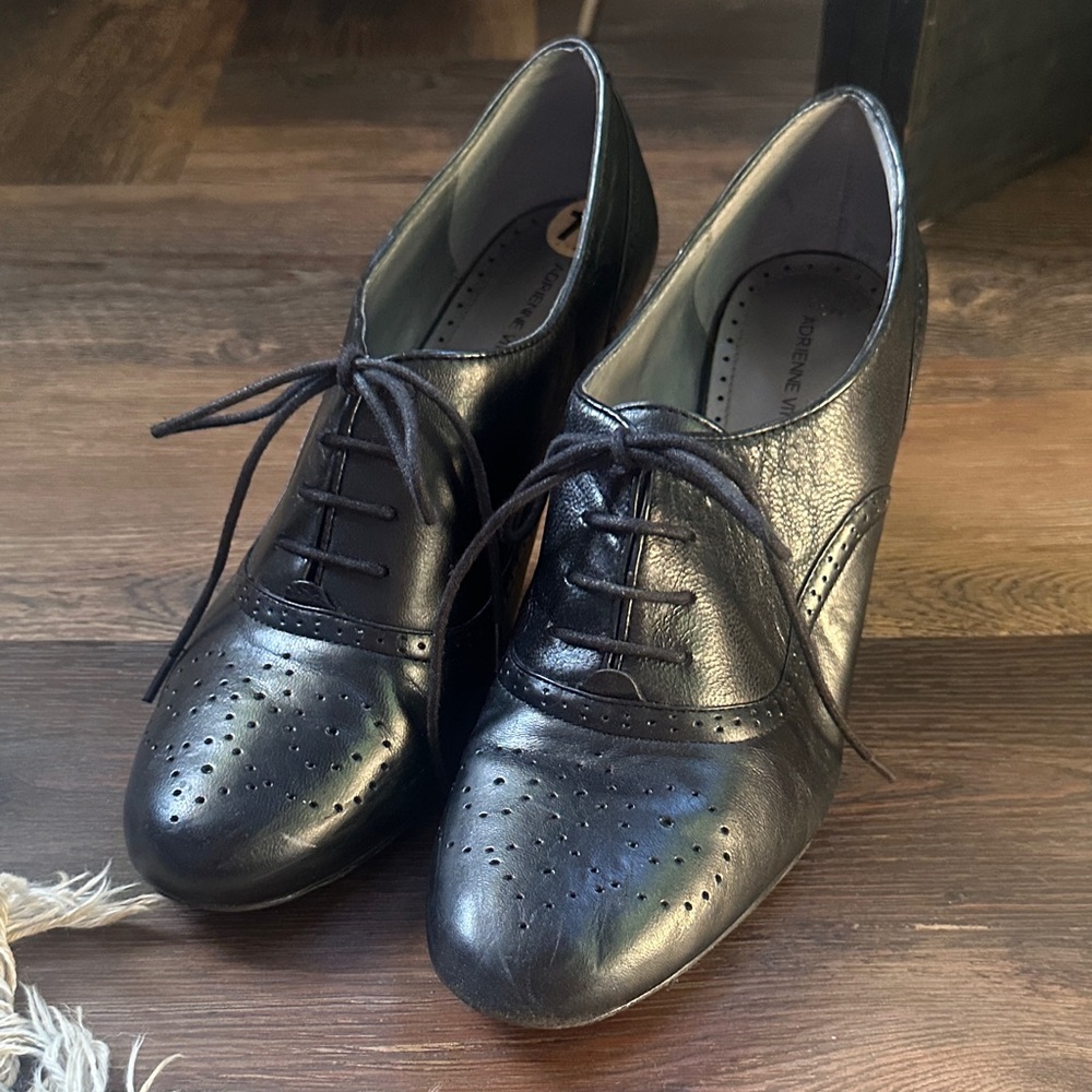 Adrienne Vittadini Black Lace Up Loafers.